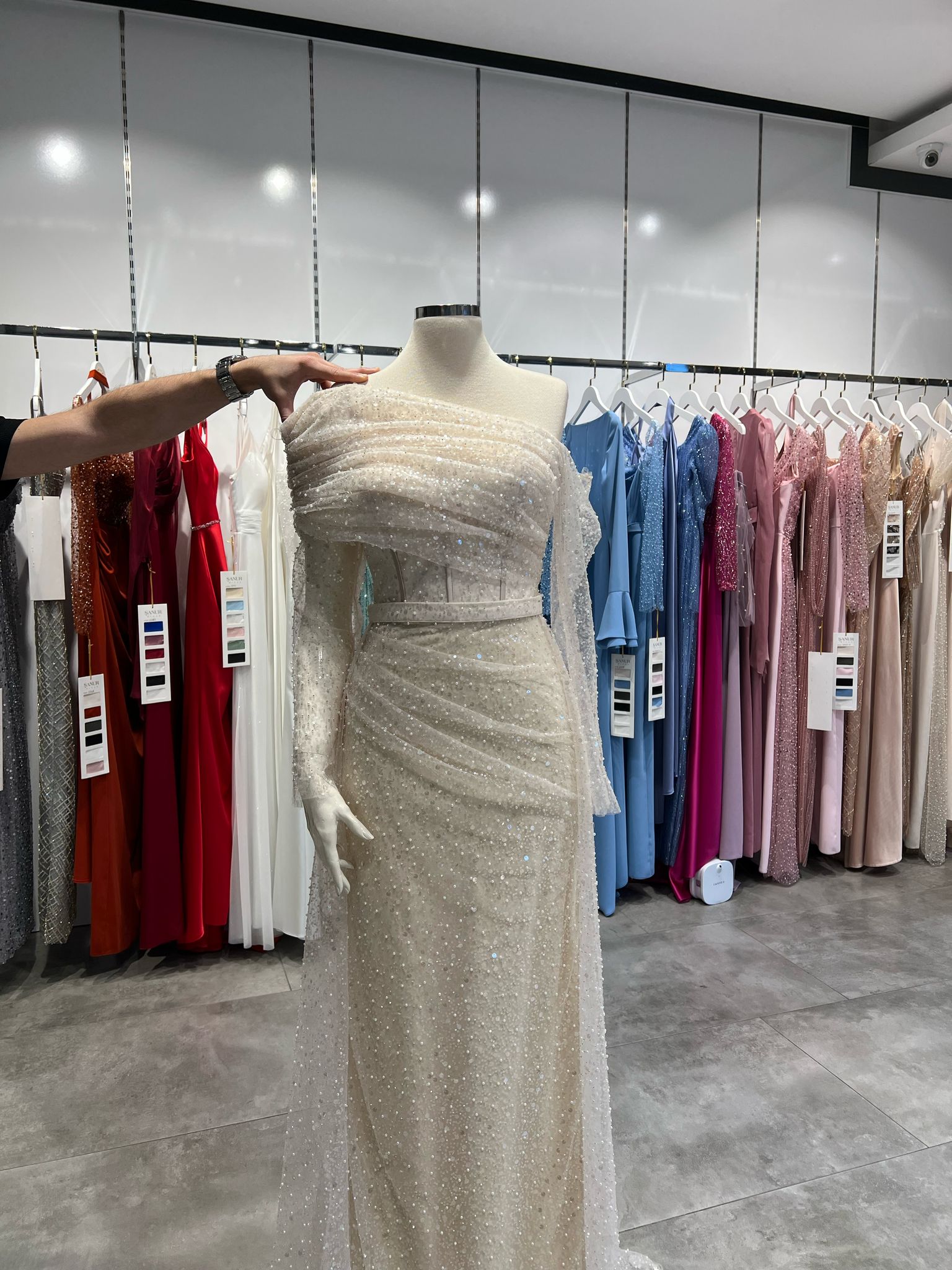 Beyza Sener Design beige