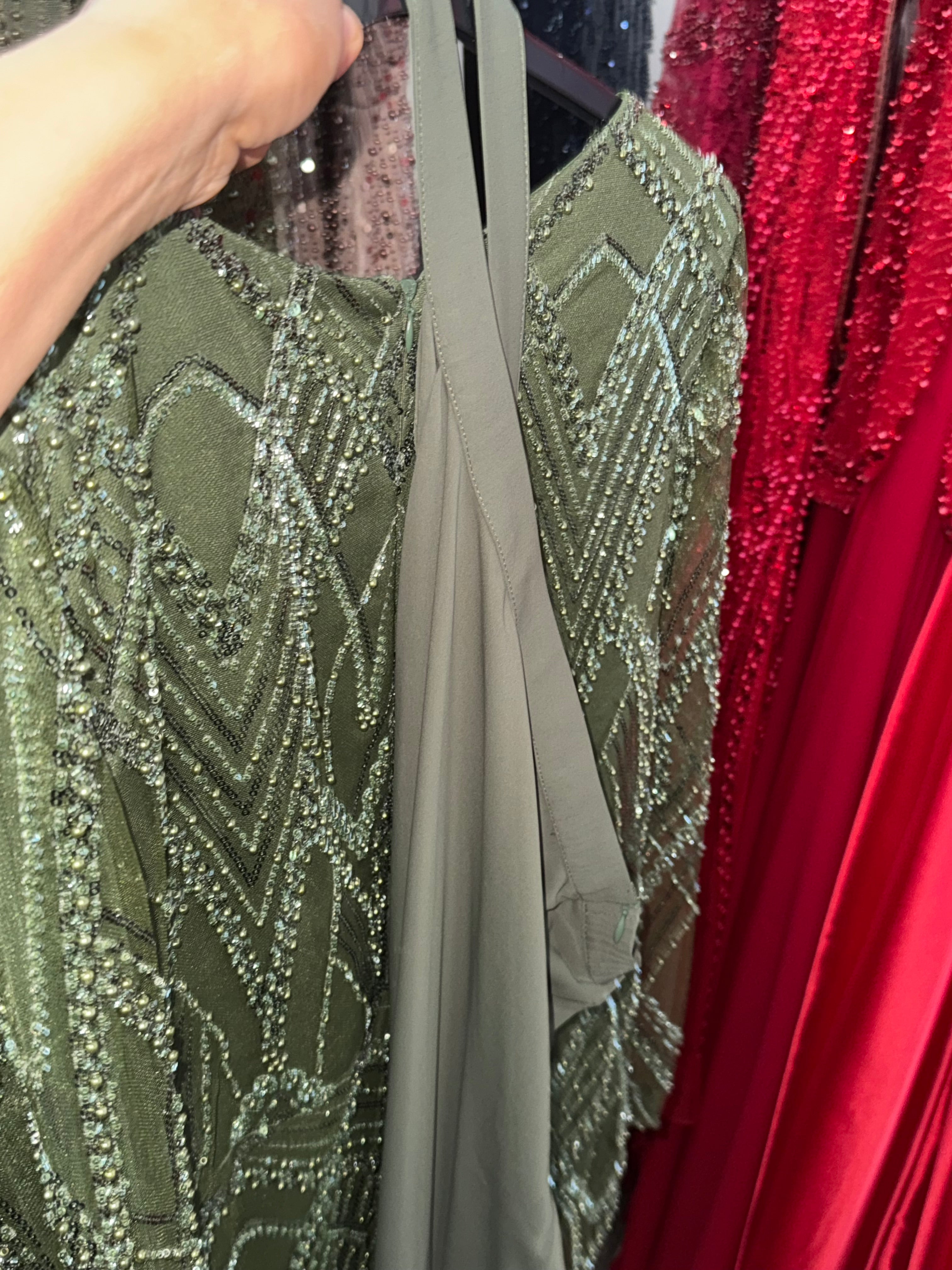 Dila Dress plus-sizes