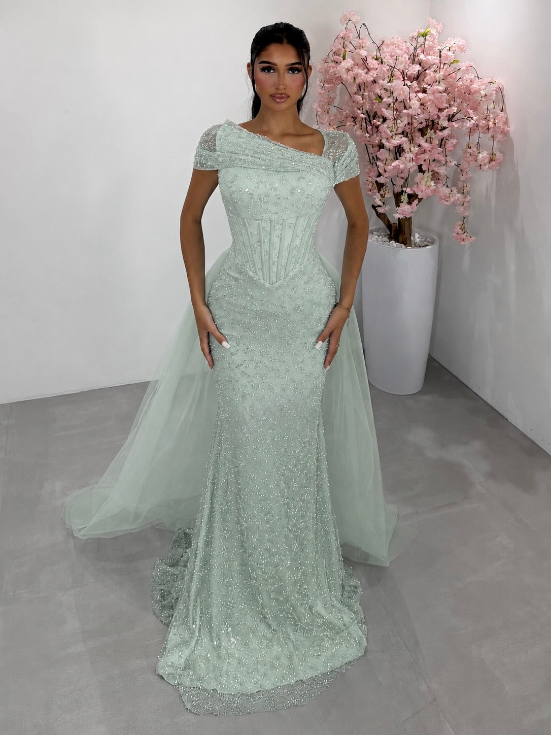Yasemin dress mint pre order 26/08 available