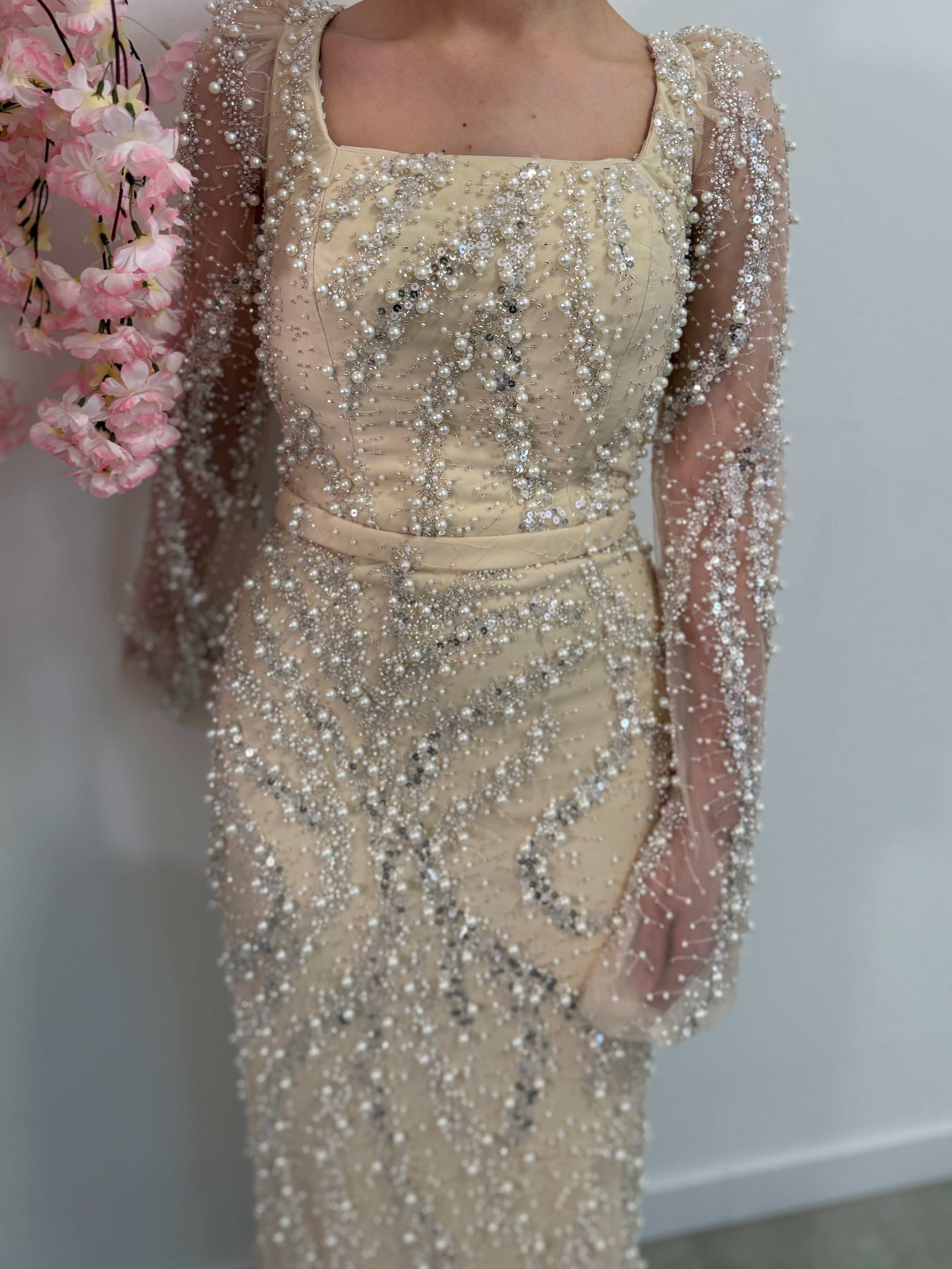 Doa dress light beige premium