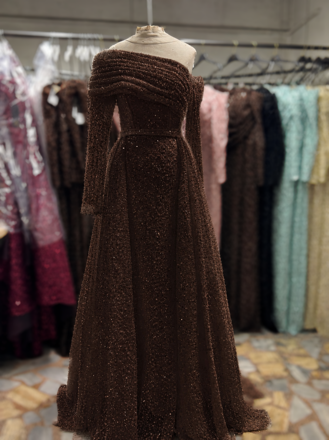 Haute Couture beyza design brown pre order 19/06 available