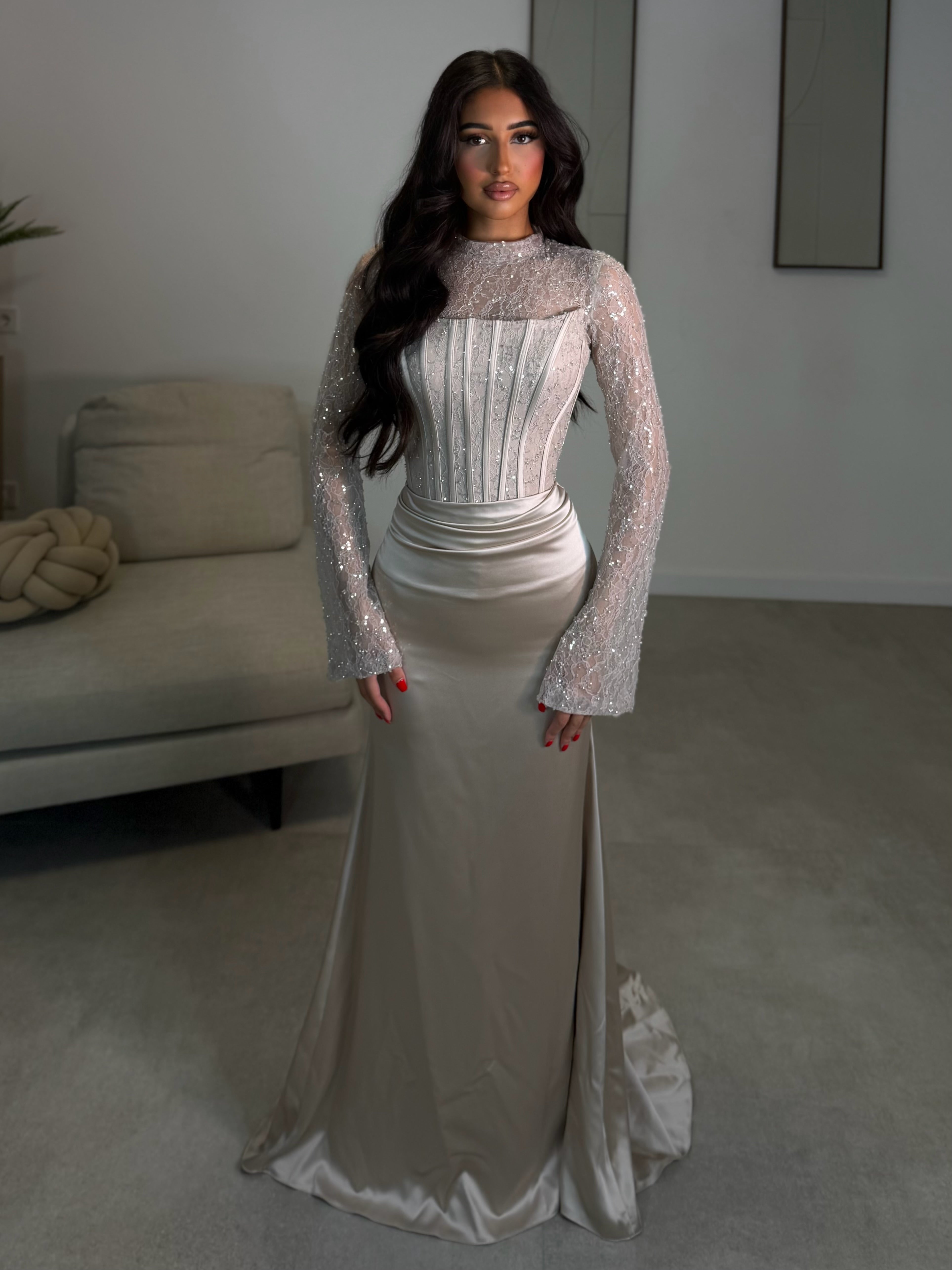 Alina dress beige