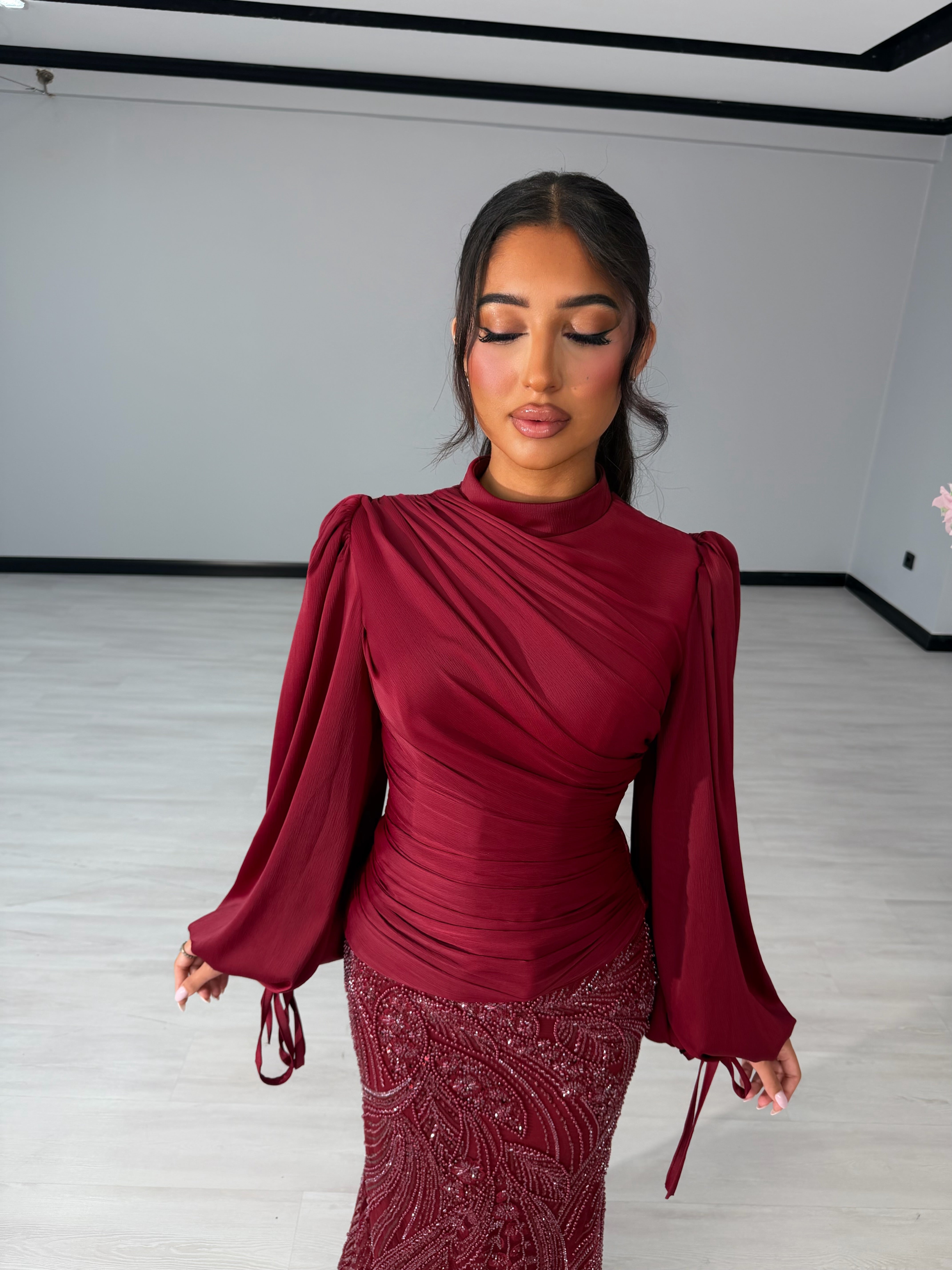 Sera dress burgundy pre order 26/08 available